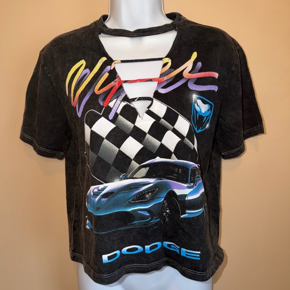 Tops - NWOT Dodge Women's Distressed Cropped Tee